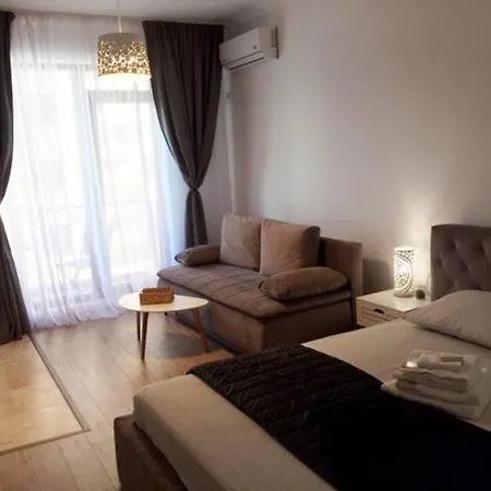 Solid Apartment